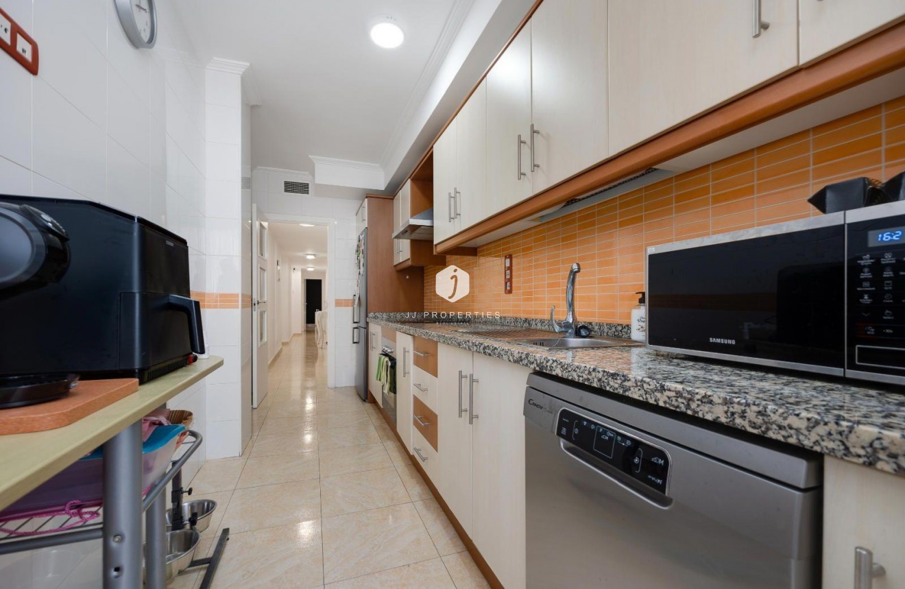 Aus zweiter Hand - Wohnung -
Torrevieja - Centro