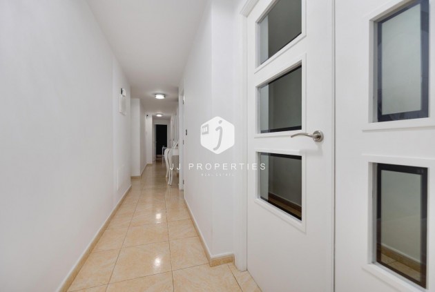 Aus zweiter Hand - Wohnung -
Torrevieja - Centro