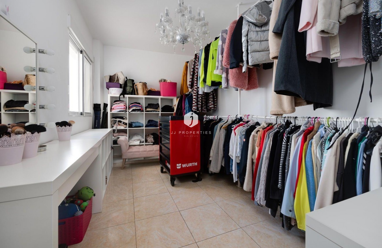 Aus zweiter Hand - Wohnung -
Torrevieja - Centro