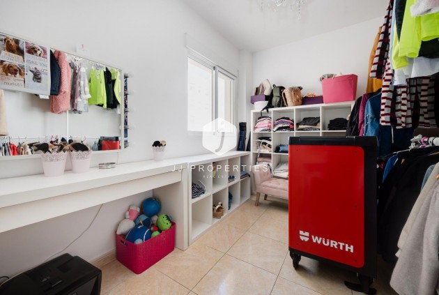 Aus zweiter Hand - Wohnung -
Torrevieja - Centro