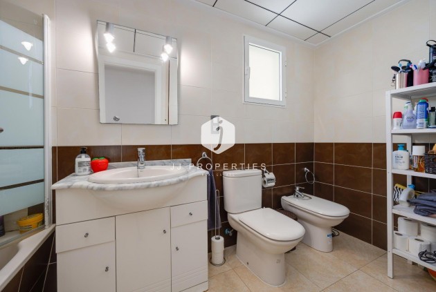 Aus zweiter Hand - Wohnung -
Torrevieja - Centro