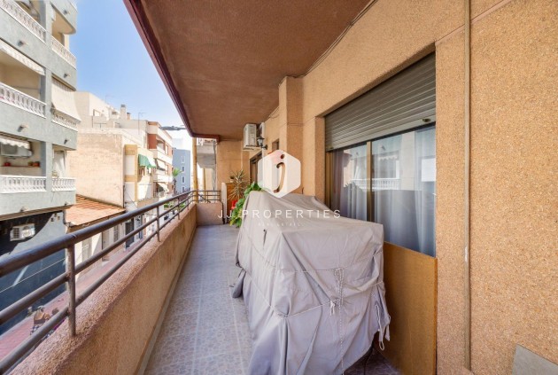 Tweedehands - Appartement / flat -
Torrevieja - Centro