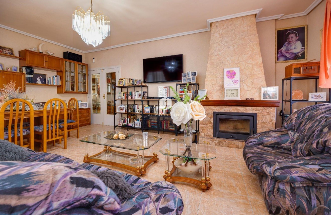 Tweedehands - Appartement / flat -
Torrevieja - Centro