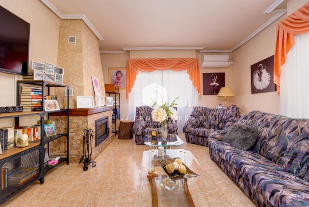 Tweedehands - Appartement / flat -
Torrevieja - Centro