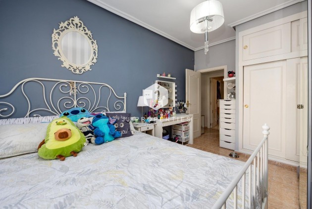 Tweedehands - Appartement / flat -
Torrevieja - Centro