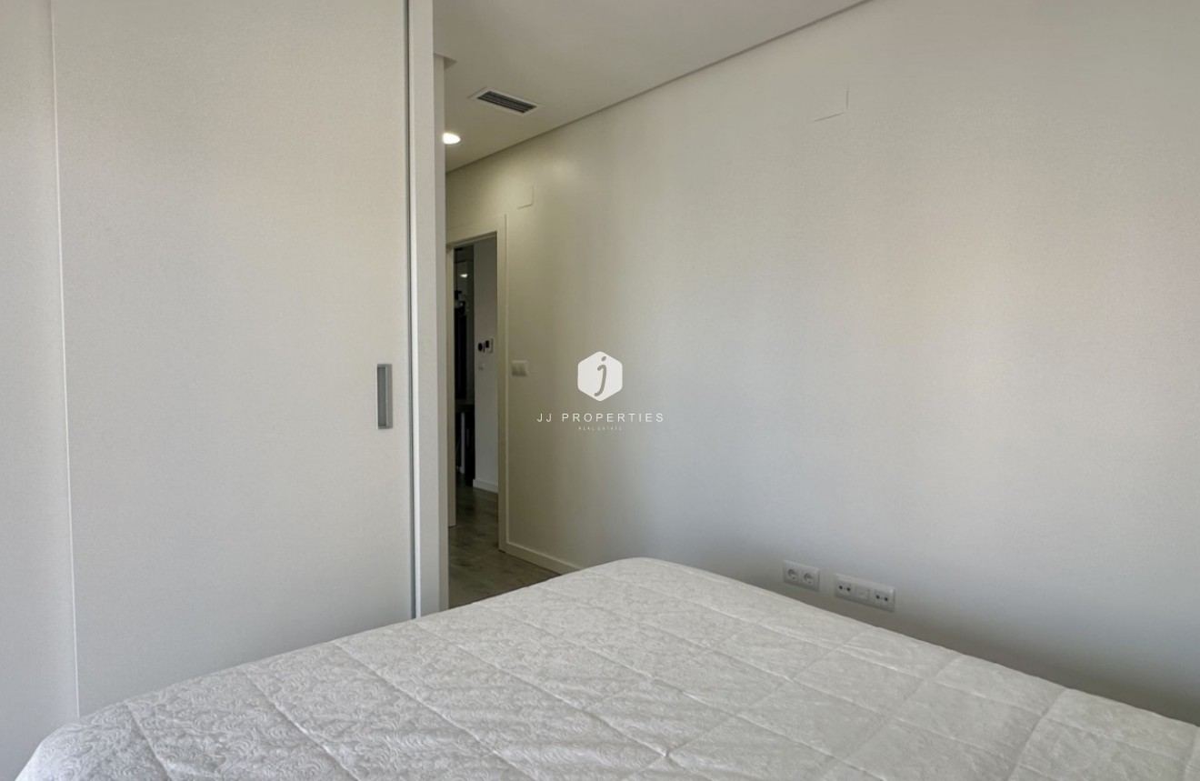 Z drugiej ręki - Mieszkanie w bloku -
Orihuela Costa - Costa Blanca