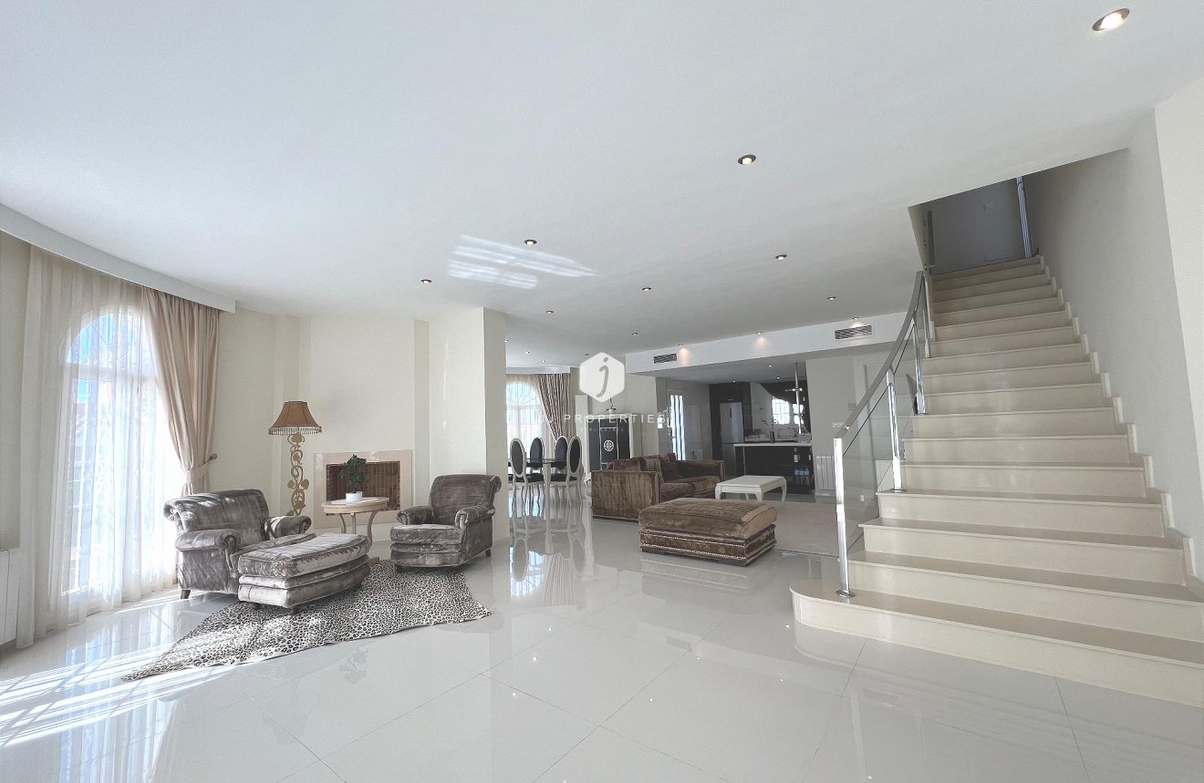 Segunda mano - Villa -
Ciudad Quesada - Costa Blanca