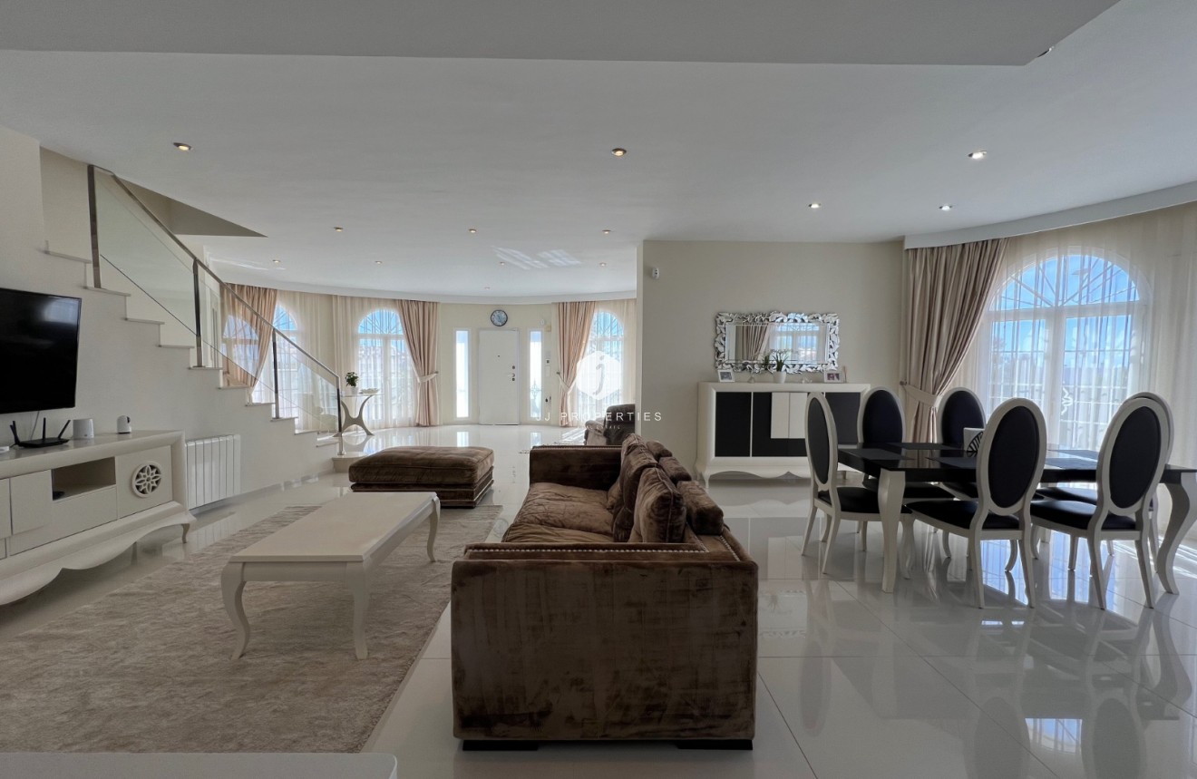 Segunda mano - Villa -
Ciudad Quesada - Costa Blanca