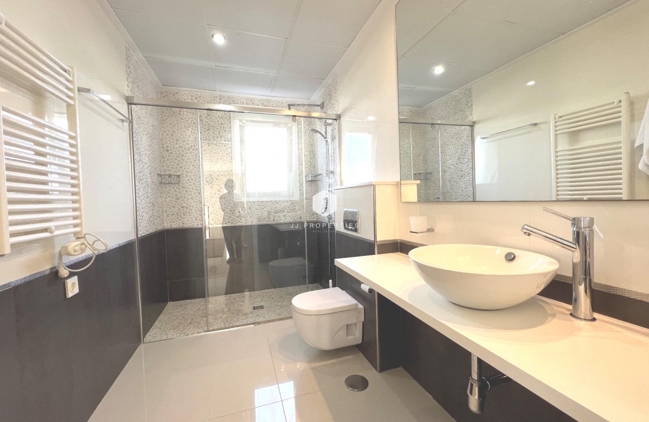 Segunda mano - Villa -
Ciudad Quesada - Costa Blanca