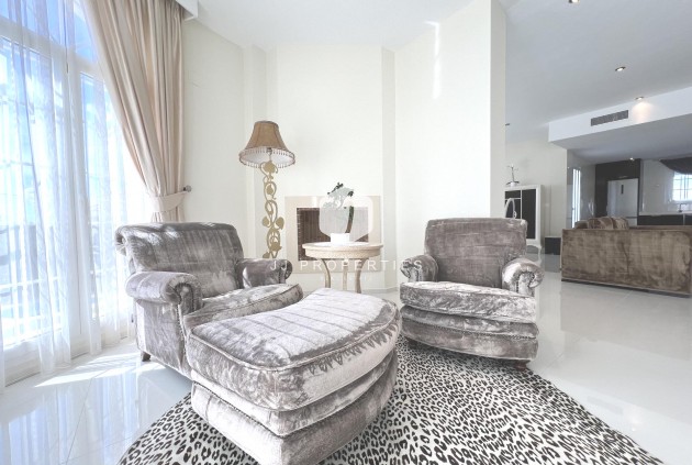 Segunda mano - Villa -
Ciudad Quesada - Costa Blanca