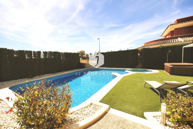 Segunda mano - Villa -
Ciudad Quesada - Costa Blanca