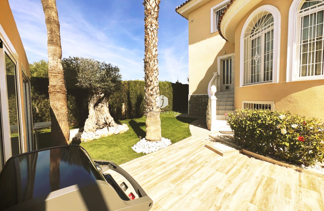 Segunda mano - Villa -
Ciudad Quesada - Costa Blanca