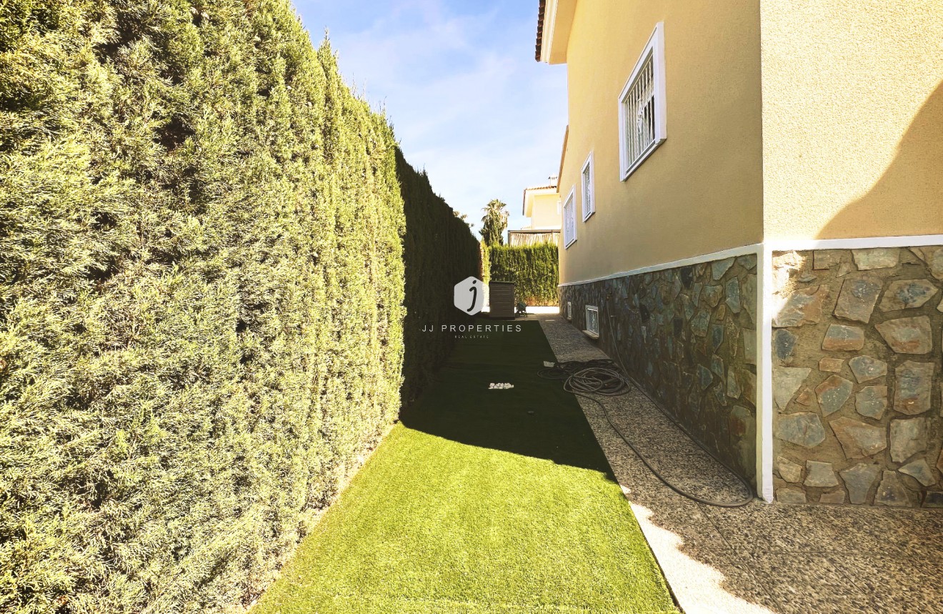 Segunda mano - Villa -
Ciudad Quesada - Costa Blanca