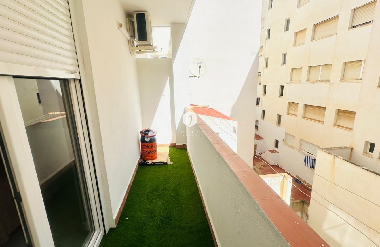 D'occasion - Appartement -
Torrevieja - Playa del Cura