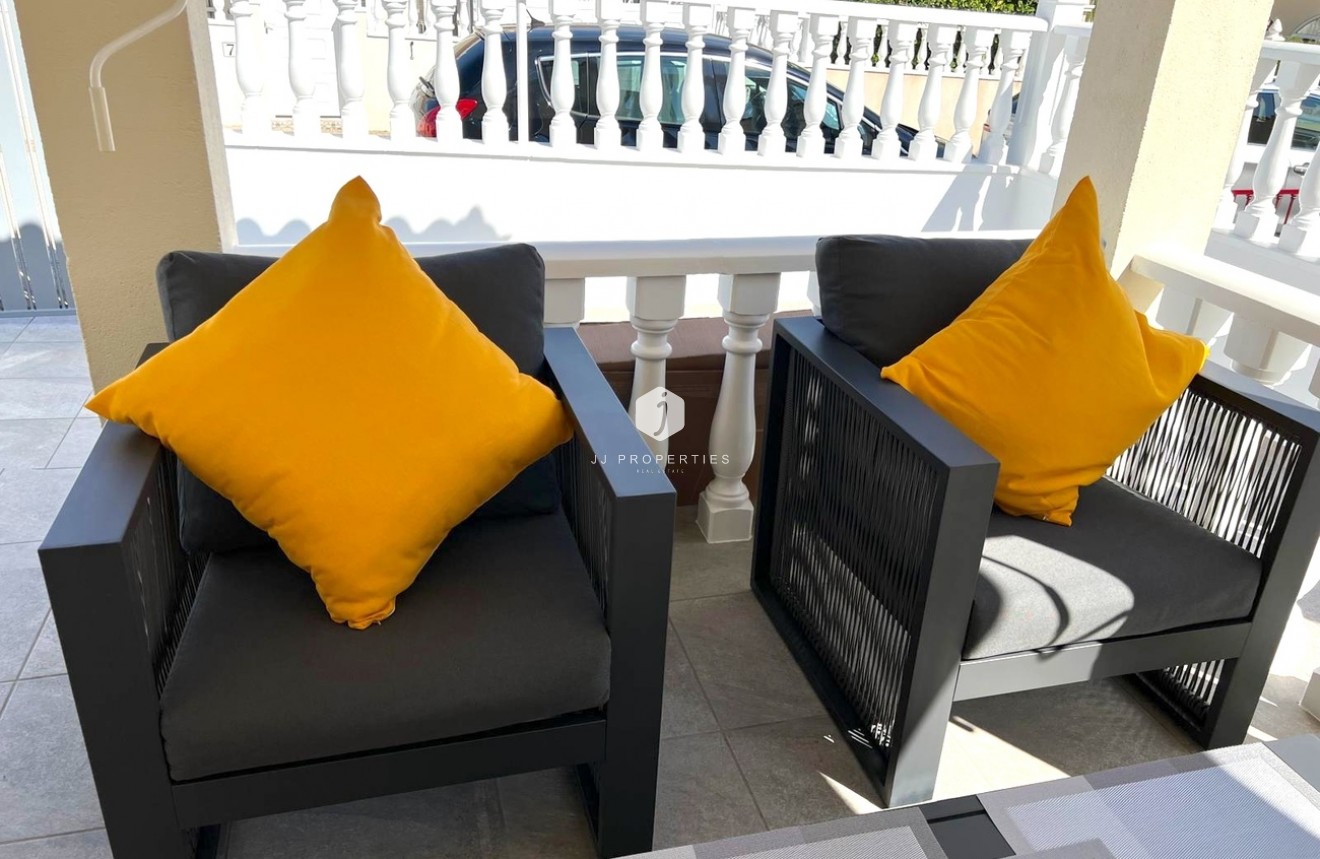 Tweedehands - Bungalow -
Algorfa - Inland