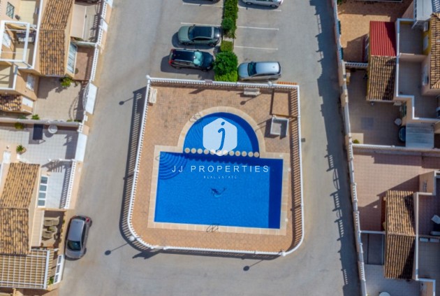 Segunda mano - Bungalow -
Torrevieja - Costa Blanca