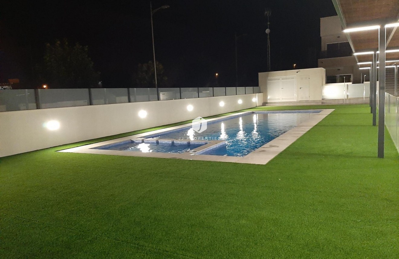 Obra nueva - Chalet -
Pilar de la Horadada