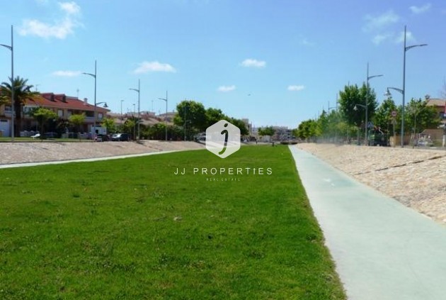 Obra nueva - Chalet -
Pilar de la Horadada