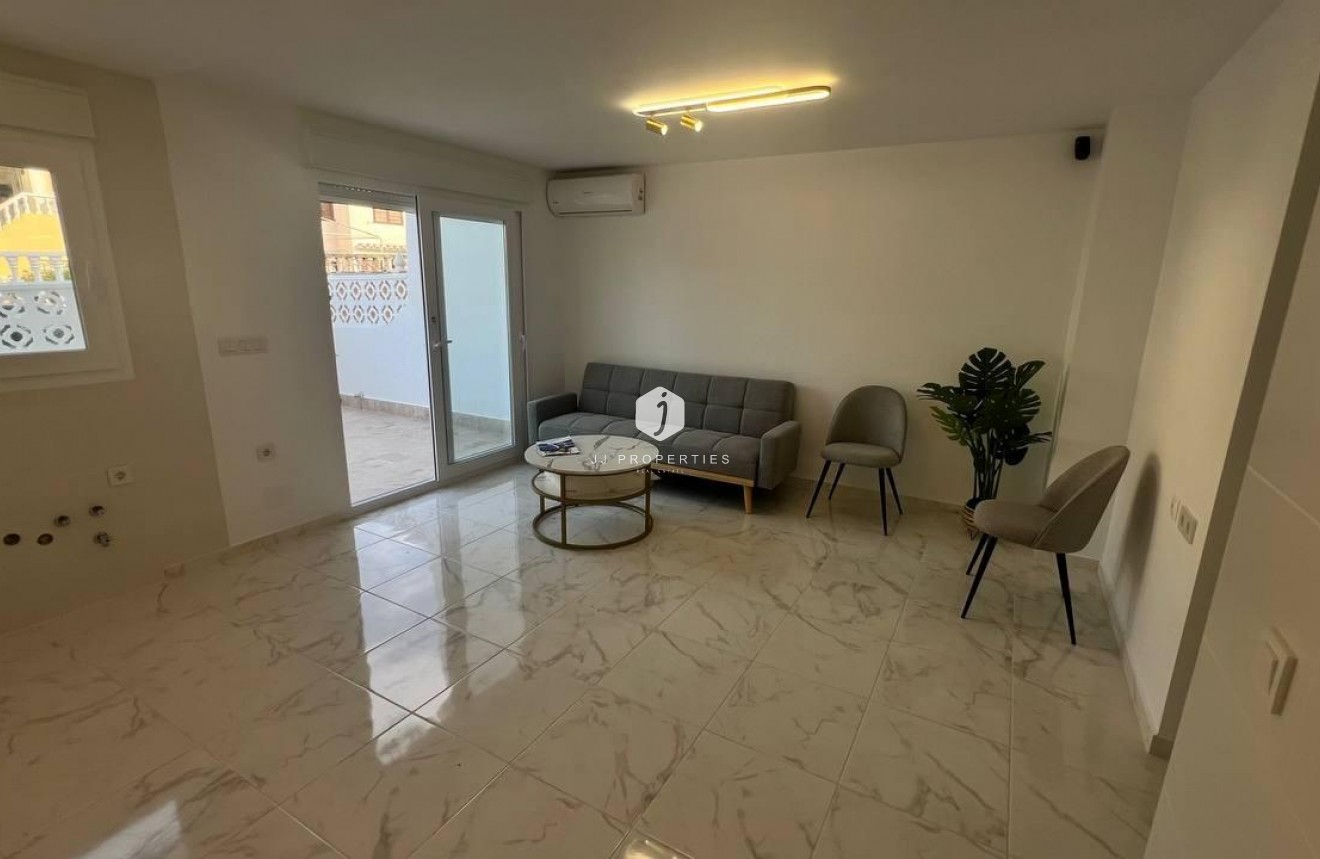 Segunda mano - Chalet -
Torrevieja - Los Balcones - Los Altos del Edén