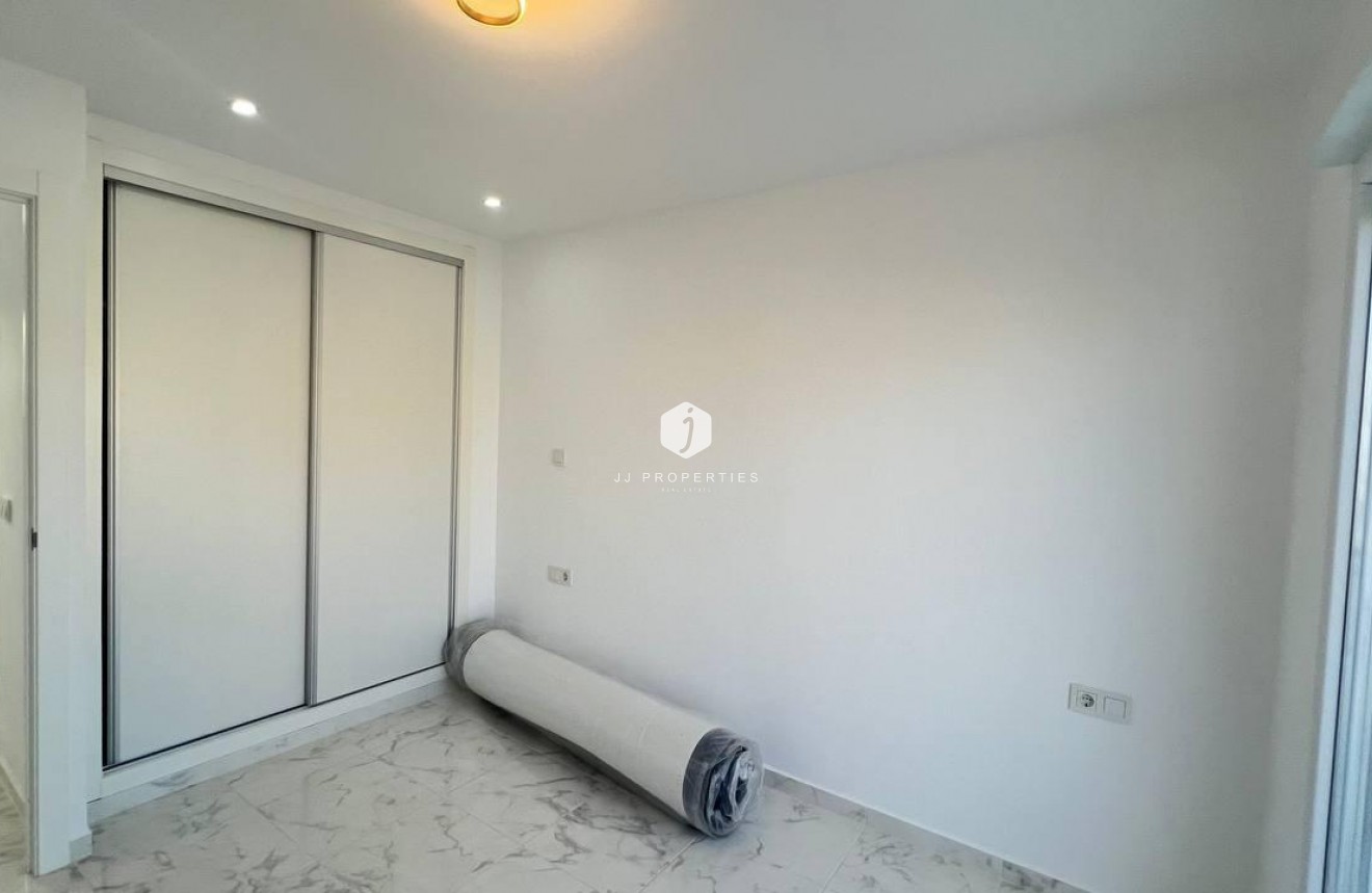 Segunda mano - Chalet -
Torrevieja - Los Balcones - Los Altos del Edén