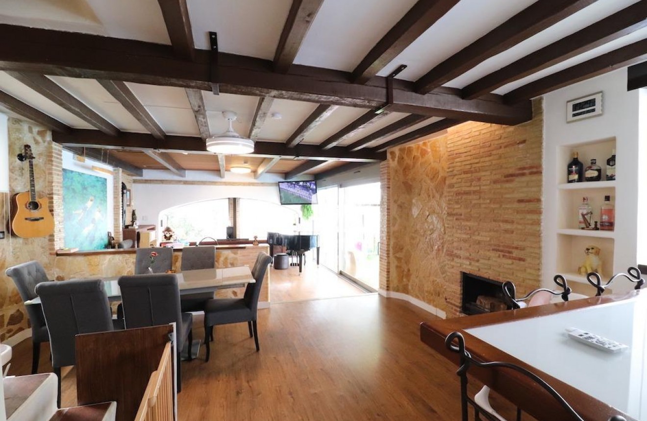 Segunda mano - Villa -
Orihuela Costa - Costa Blanca