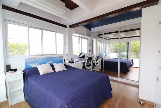 Segunda mano - Villa -
Orihuela Costa - Costa Blanca