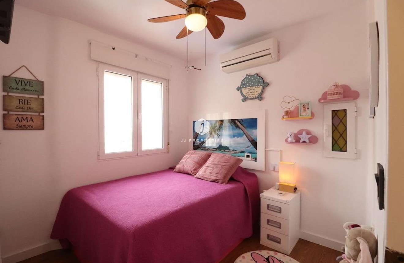 Segunda mano - Villa -
Orihuela Costa - Costa Blanca