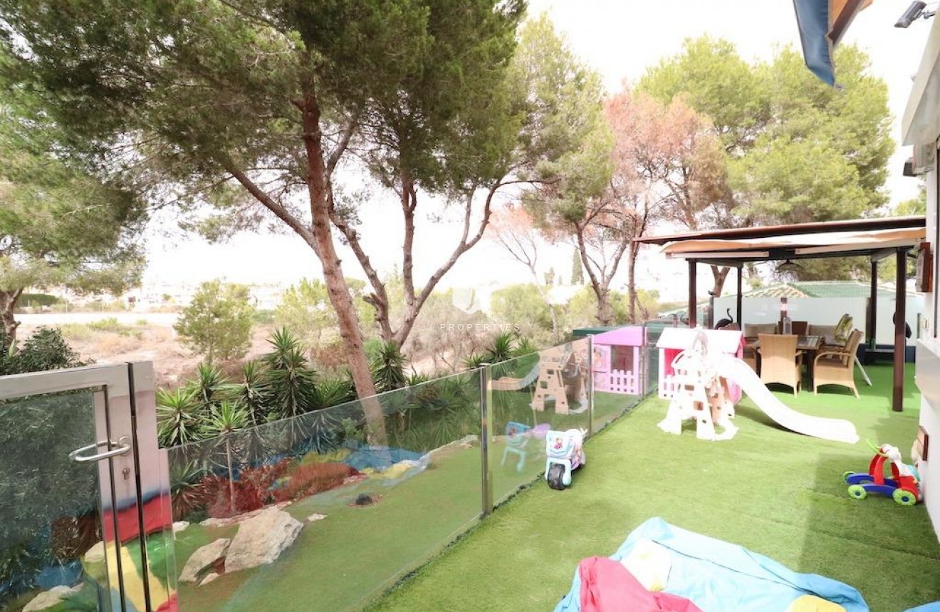 Segunda mano - Villa -
Orihuela Costa - Costa Blanca