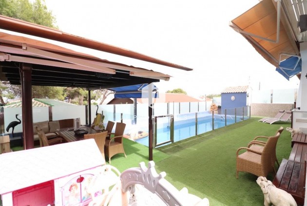 Segunda mano - Villa -
Orihuela Costa - Costa Blanca