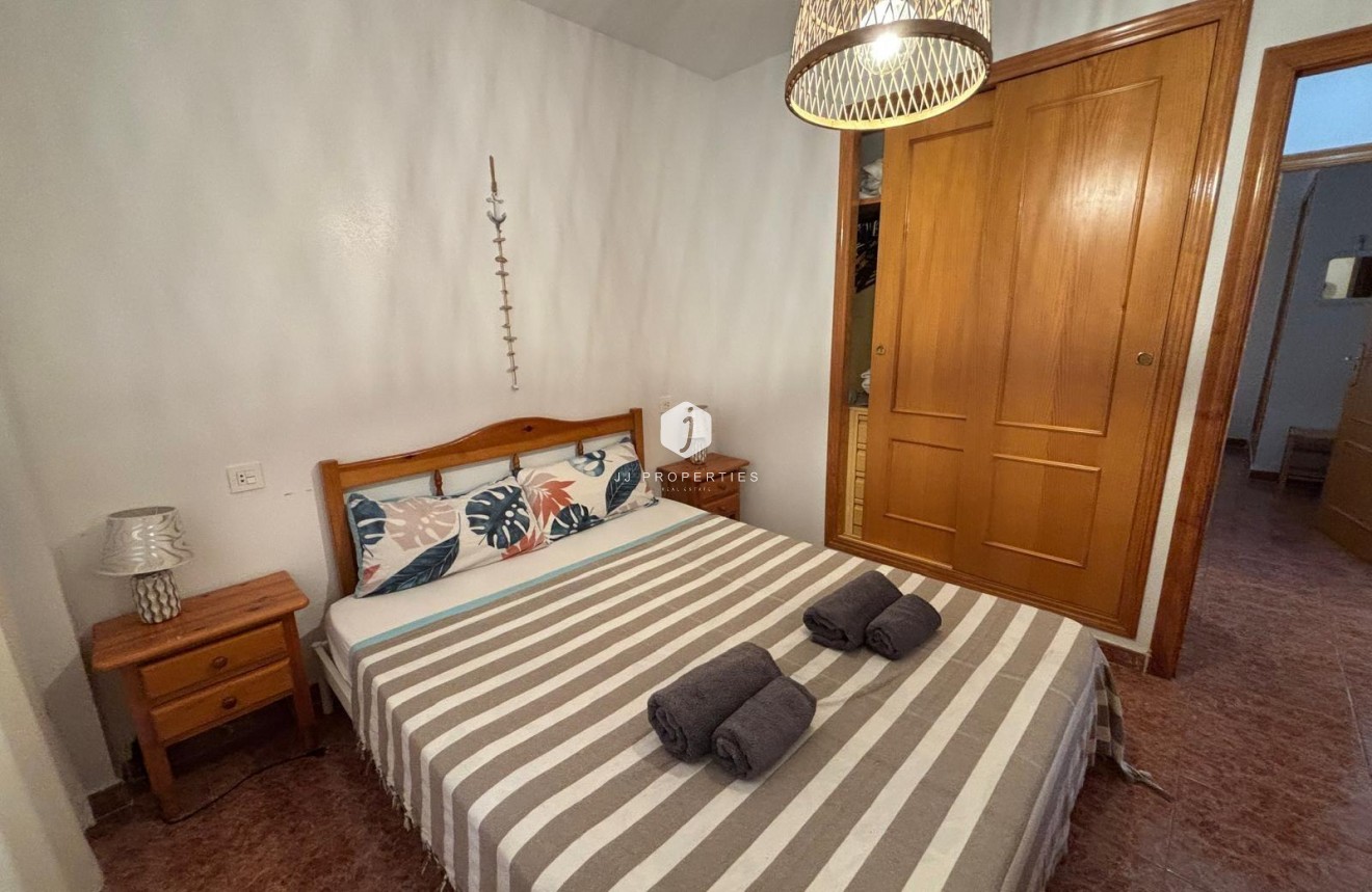 Segunda mano - Apartamento / piso -
Torrevieja - Playa de los Locos