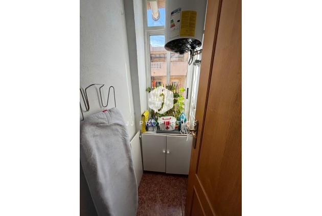 Segunda mano - Apartamento / piso -
Torrevieja - Playa de los Locos