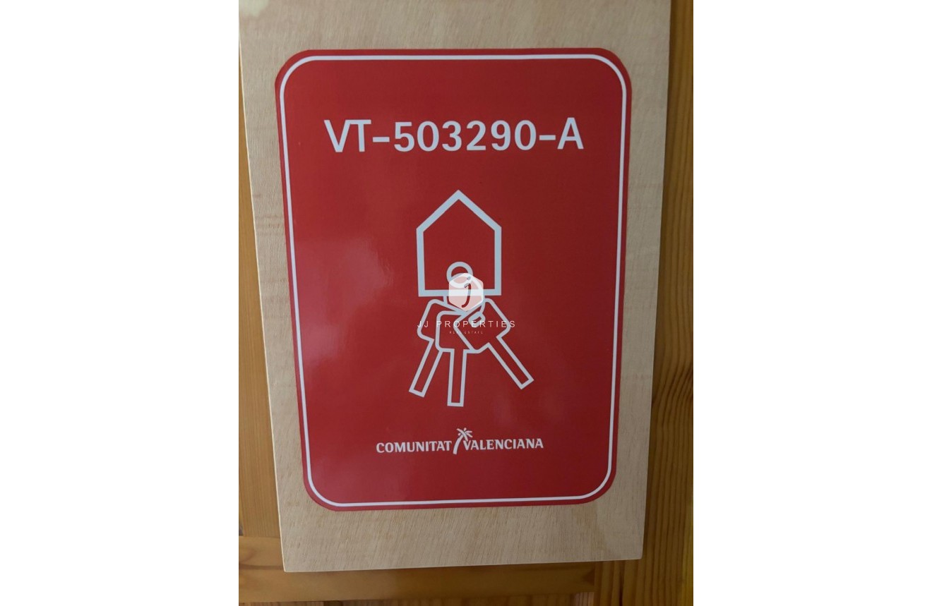 Segunda mano - Apartamento / piso -
Torrevieja - Playa de los Locos