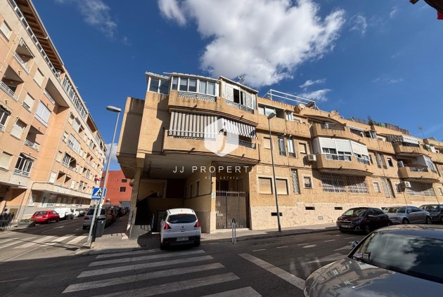 Segunda mano - Apartamento / piso -
Torrevieja - Playa de los Locos