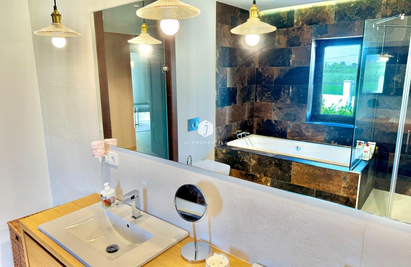 Segunda mano - Villa -
Dolores - Comunidad Valenciana