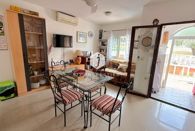 Segunda mano - Apartamento / piso -
San Miguel de Salinas - Inland