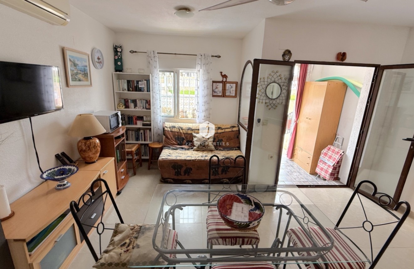 Segunda mano - Apartamento / piso -
San Miguel de Salinas - Inland