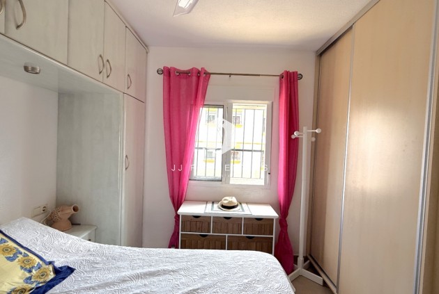 Segunda mano - Apartamento / piso -
San Miguel de Salinas - Inland
