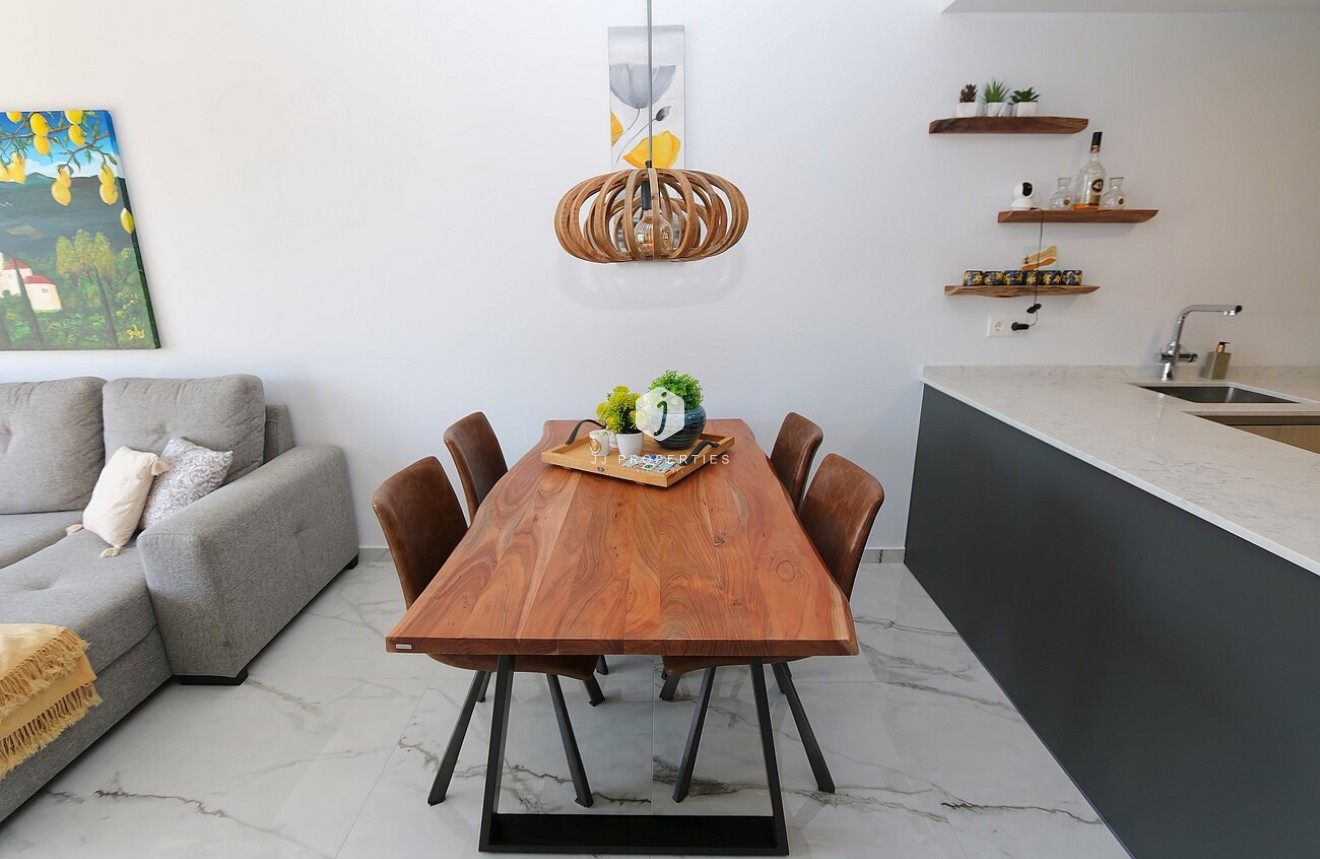 Segunda mano - Ático -
Los Altos - Costa Blanca