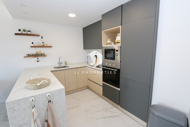 Segunda mano - Ático -
Los Altos - Costa Blanca