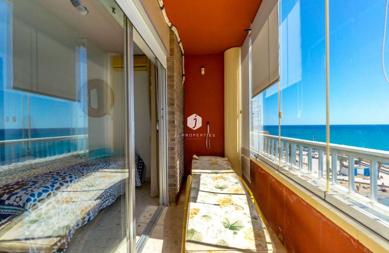 D'occasion - Appartement -
Torrevieja - Costa Blanca