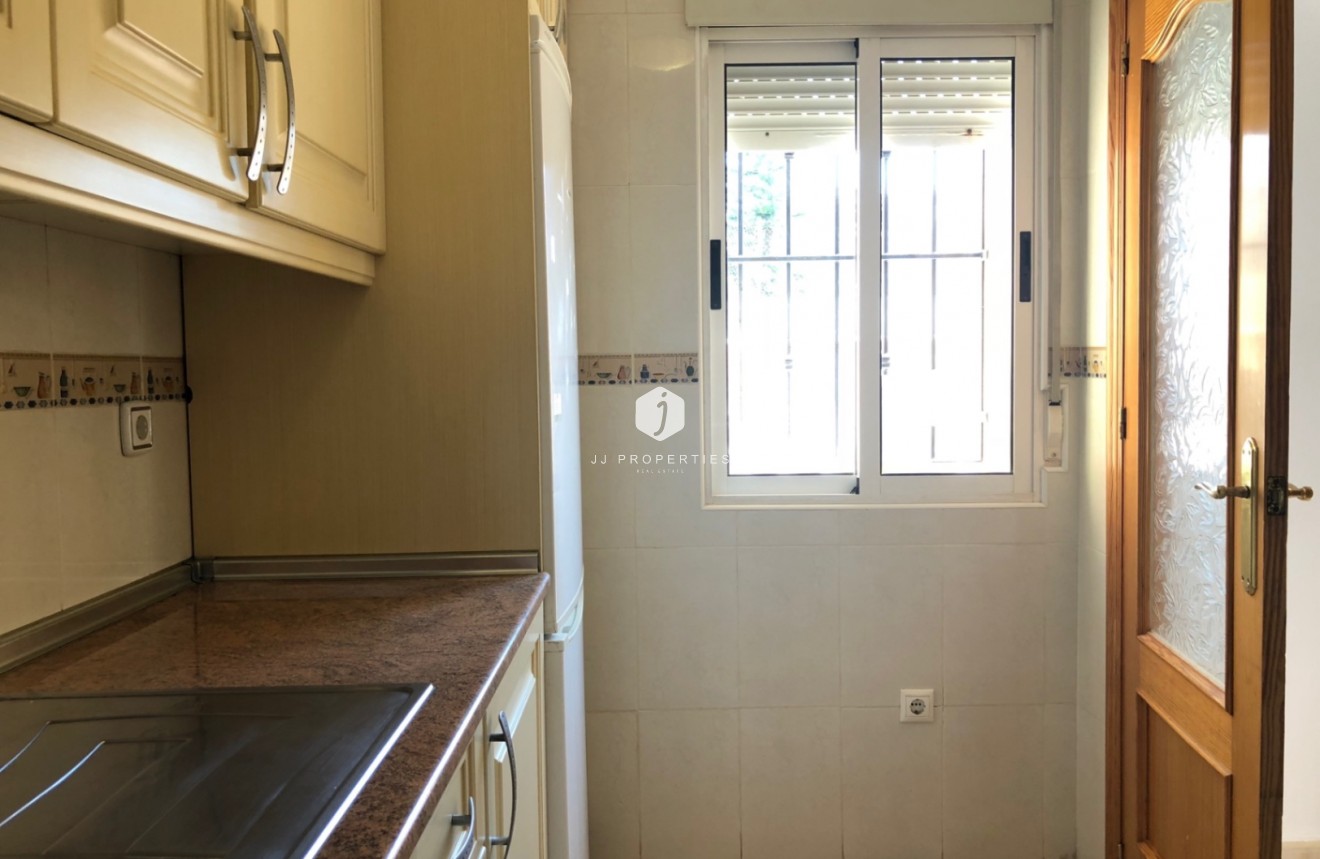 Segunda mano - Chalet -
San Miguel de Salinas - Inland