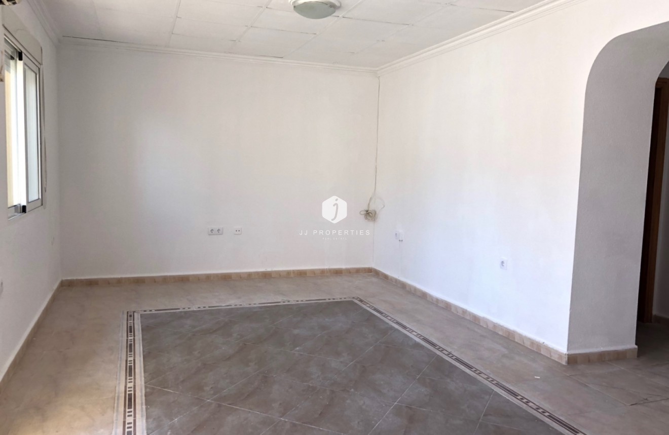 Segunda mano - Chalet -
San Miguel de Salinas - Inland