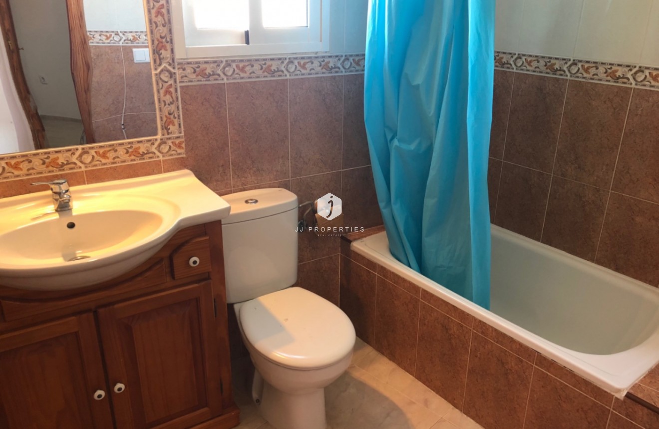 Segunda mano - Chalet -
San Miguel de Salinas - Inland