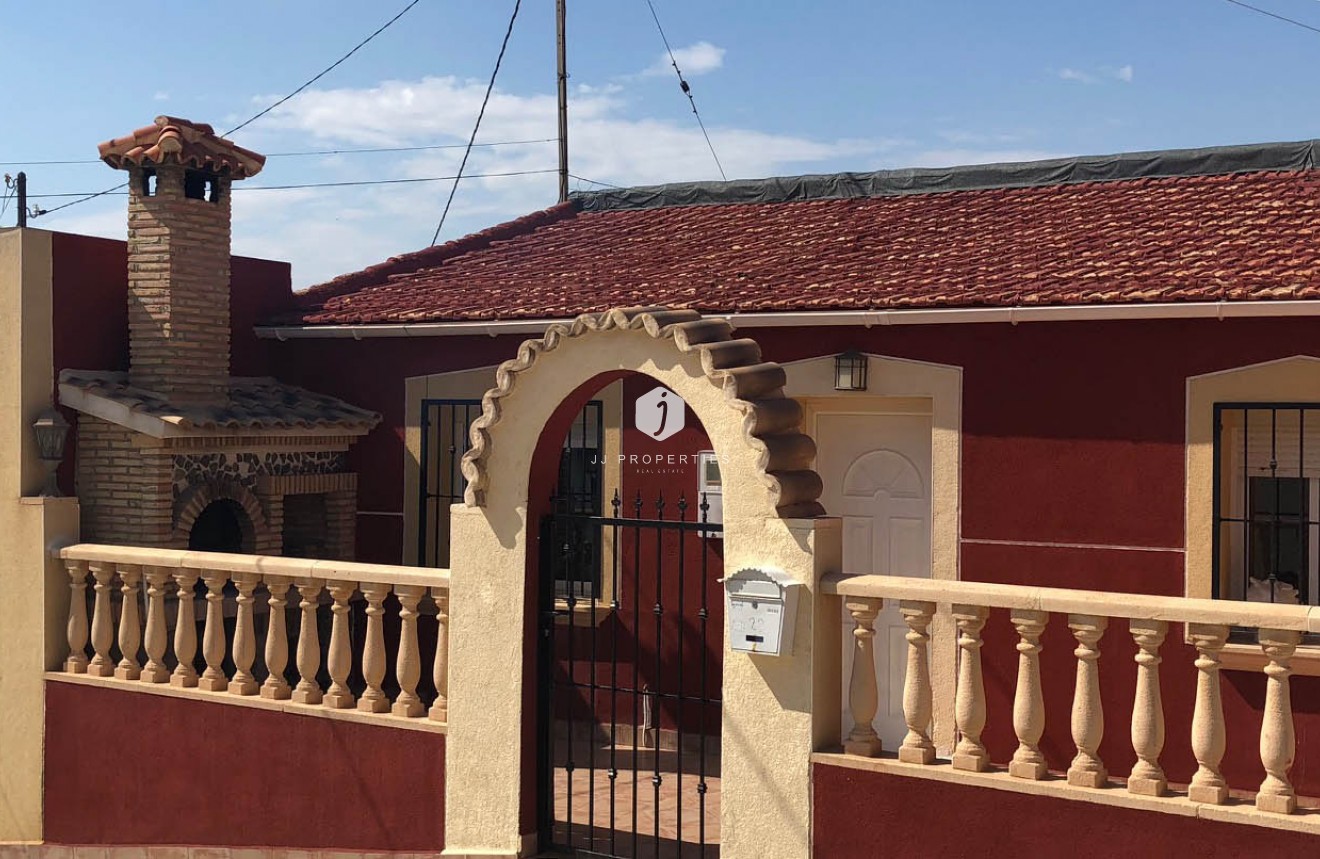 Segunda mano - Chalet -
San Miguel de Salinas - Inland