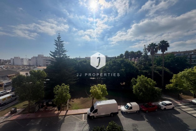 D'occasion - Appartement -
Torrevieja - Costa Blanca