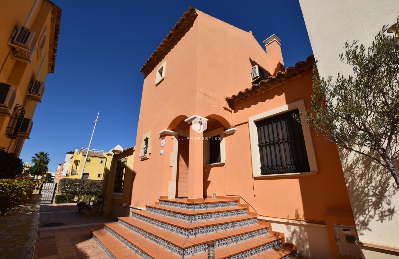 Segunda mano - Chalet -
Algorfa - Inland