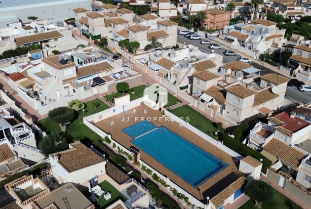 Tweedehands - Chalet -
Orihuela Costa - Costa Blanca