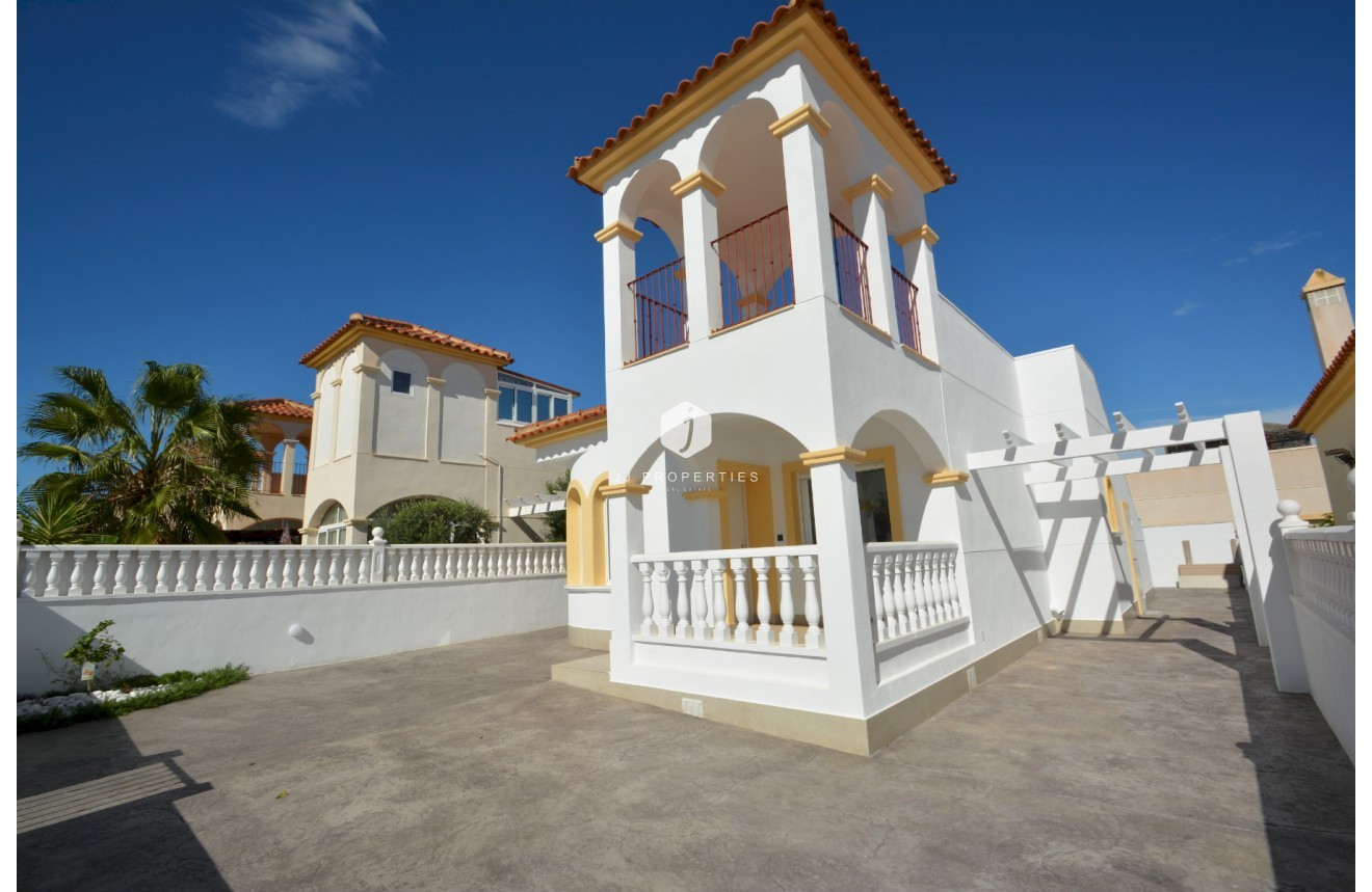 D'occasion - Villa -
Algorfa - Inland