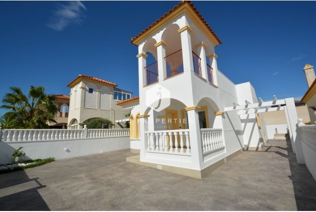 D'occasion - Villa -
Algorfa - Inland