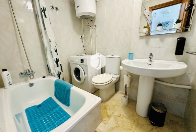 Segunda mano - Apartamento / piso -
Torrevieja - Costa Blanca